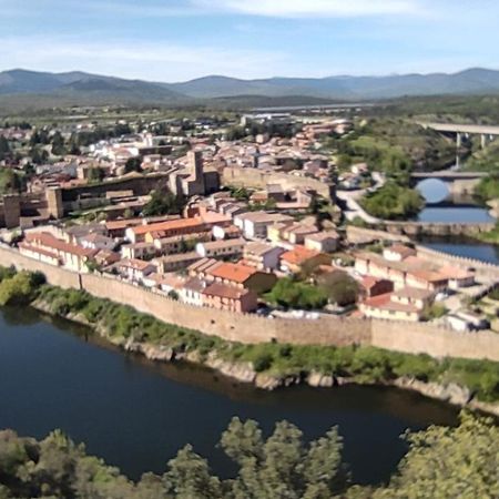 Апартаменты Puente Viejo De Buitrago Casa Fresno Буитраго-дель-Лосоя Экстерьер фото