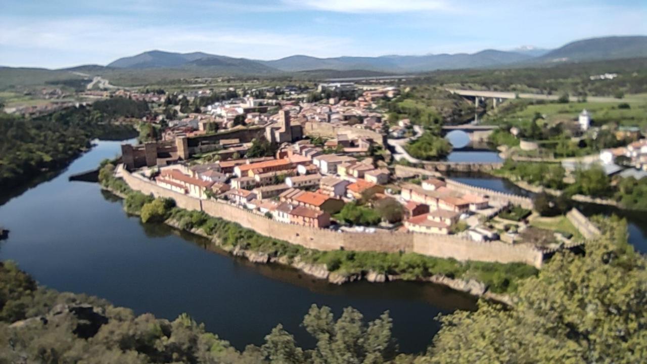 Апартаменты Puente Viejo De Buitrago Casa Fresno Буитраго-дель-Лосоя Экстерьер фото