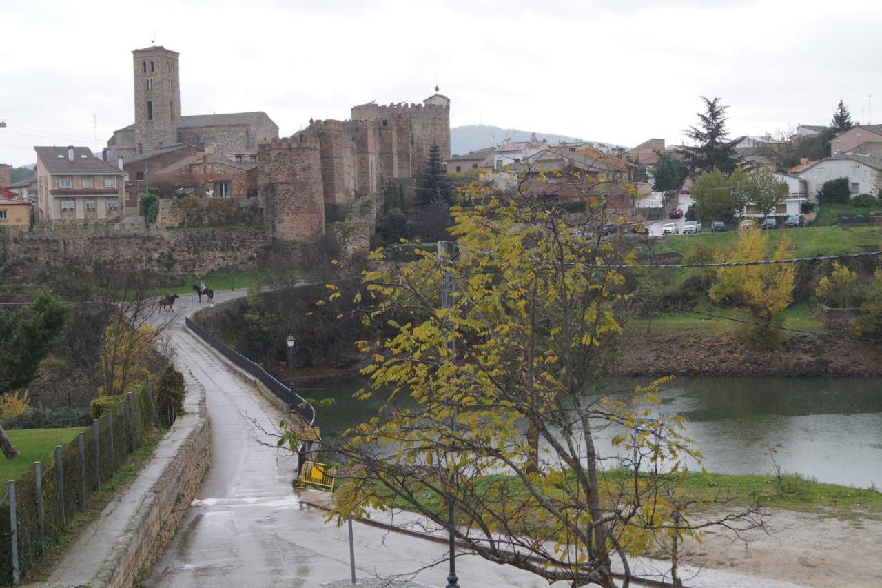 Апартаменты Puente Viejo De Buitrago Casa Fresno Буитраго-дель-Лосоя Экстерьер фото